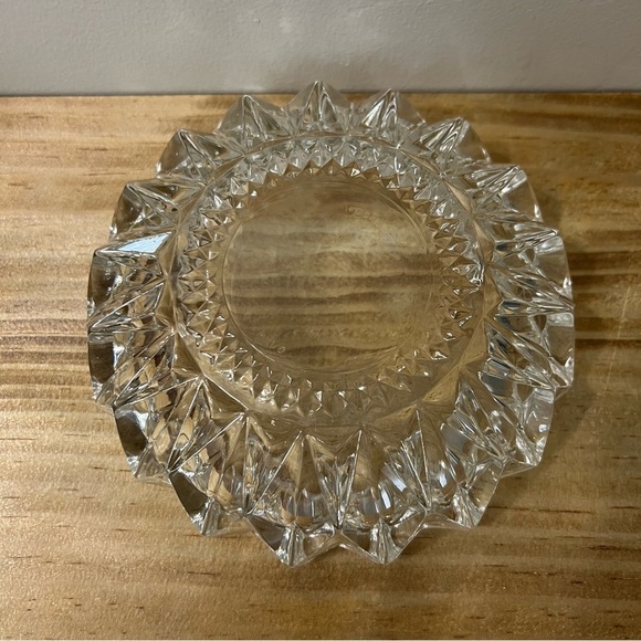 KIG Indonesia Heavy Pressed Glass Diamond Point Ashtray Bowl 6” - Picture 4 of 6